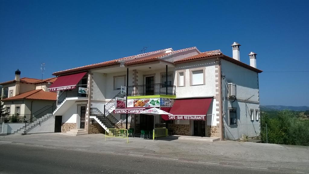 Alojamiento Cr Cuatro Caminos San Pablo de los Montes Exteriör bild